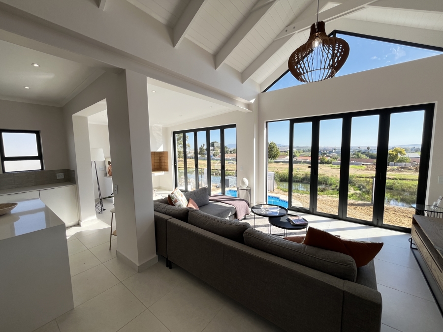 4 Bedroom Property for Sale in Wellington Central Western Cape